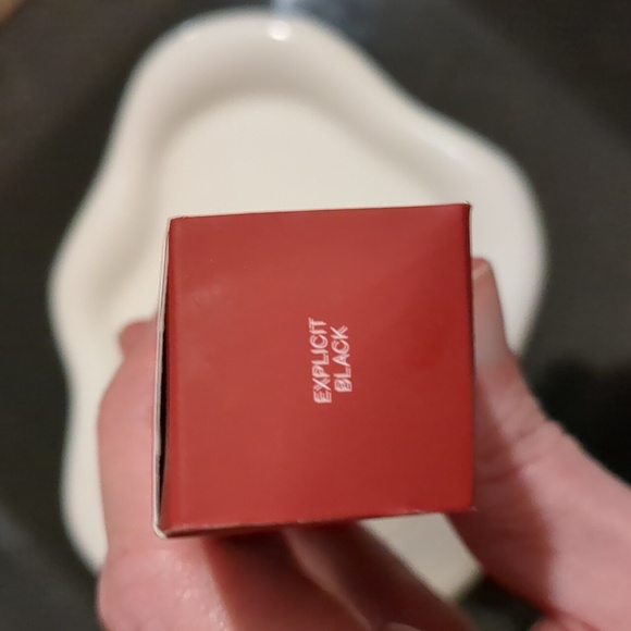 Liquid Eyeliner - Picture 3 of 4